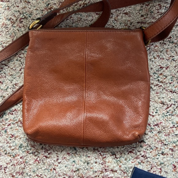 Small Brown Fossil Leather Crossbody Bag, Great condition - Picture 2 of 3